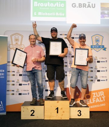 Siegerfoto der Wertungsgruppe Holzfassgereifte Biere, Kategorie Hobbybrauerei